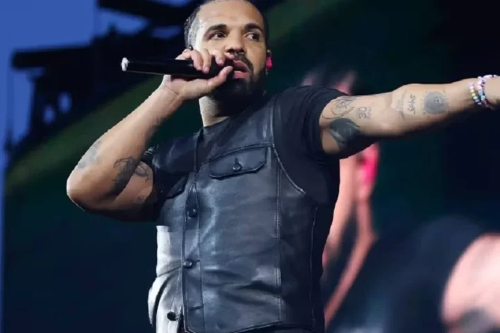 Drake é o primeiro artista da história a ultrapassar 140 bilhões de streams no Spotify