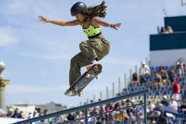 Rayssa Leal e Giovanni Vianna lideram volta da Street League ao Rio
